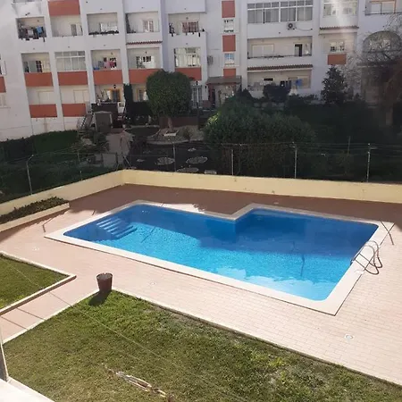 Cozy Flat Pool View شقة